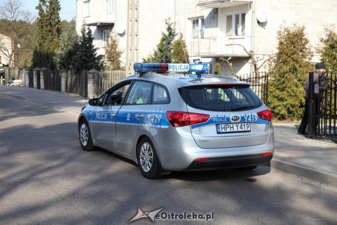 Ostrołęka: Wypadek na Padlewskiego. Dwie osoby trafiły do szpitala [16.03.2015] - zdjęcie #3 - eOstroleka.pl