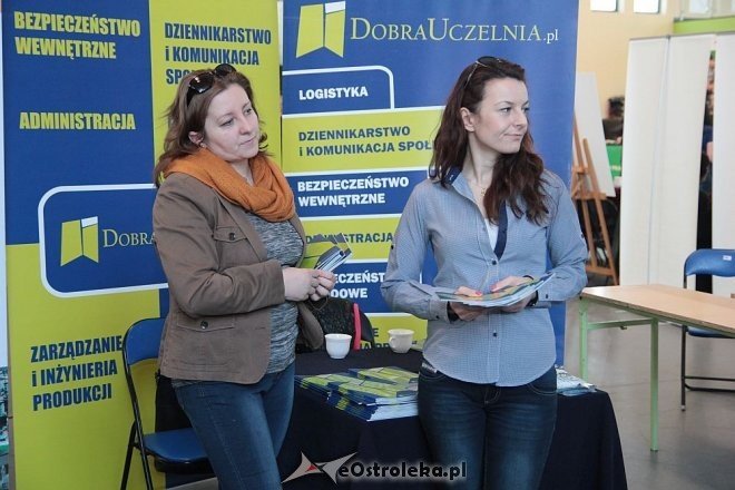 IX Młodzieżowe Targi Edukacji i Pracy w Ostrołęce [19.03.2015] - zdjęcie #37 - eOstroleka.pl