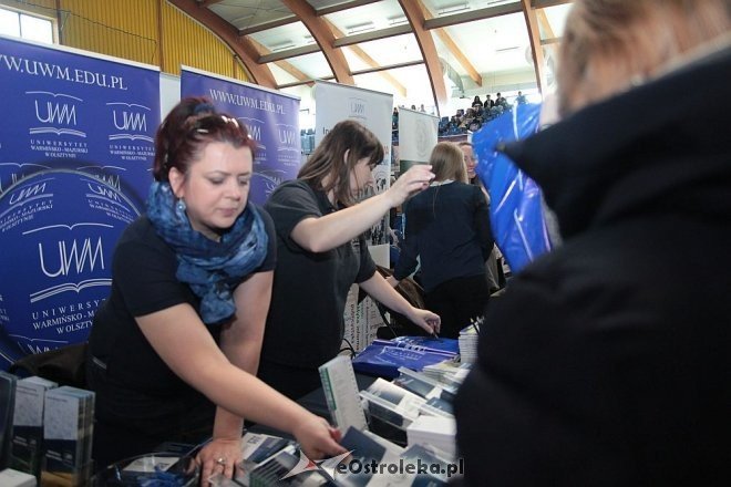 IX Młodzieżowe Targi Edukacji i Pracy w Ostrołęce [19.03.2015] - zdjęcie #82 - eOstroleka.pl