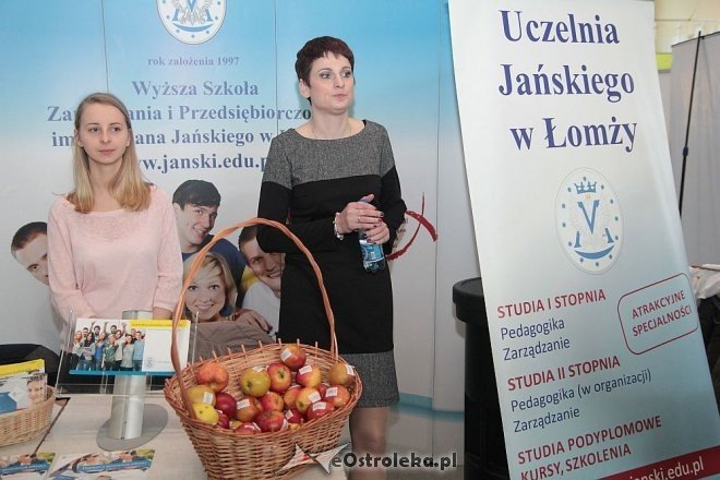 IX Młodzieżowe Targi Edukacji i Pracy w Ostrołęce [19.03.2015] - zdjęcie #118 - eOstroleka.pl