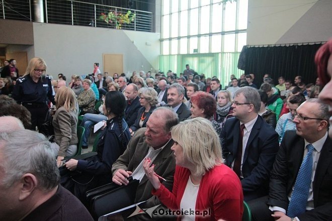 Ostrołęka: Debata społeczna Komendy Miejskiej Policji [19.03.2015] - zdjęcie #2 - eOstroleka.pl