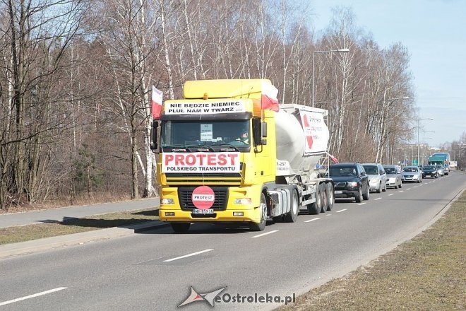 Transportowcy z Ostrołęki przez godzinę blokowali obwodnicę [23.03.2015] - zdjęcie #27 - eOstroleka.pl