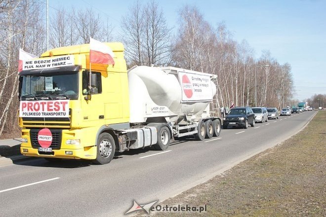 Transportowcy z Ostrołęki przez godzinę blokowali obwodnicę [23.03.2015] - zdjęcie #31 - eOstroleka.pl