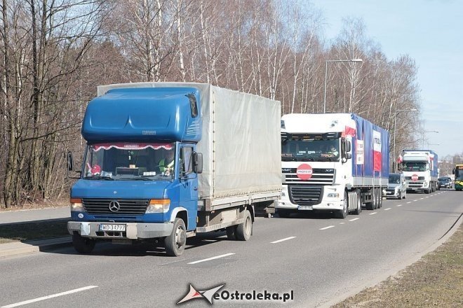 Transportowcy z Ostrołęki przez godzinę blokowali obwodnicę [23.03.2015] - zdjęcie #20 - eOstroleka.pl