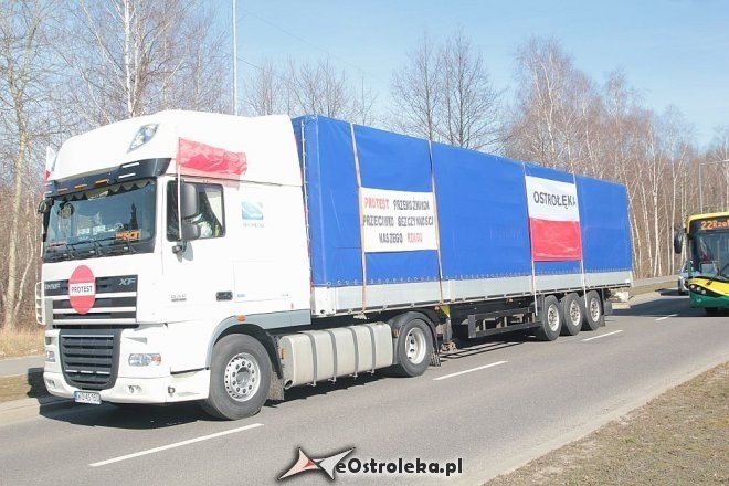 Transportowcy z Ostrołęki przez godzinę blokowali obwodnicę [23.03.2015] - zdjęcie #24 - eOstroleka.pl