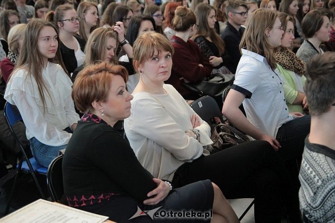 Dni patrona w I Liceum Ogólnokształcącym im. gen. Józefa Bema w Ostrołęce [23.03.2015] - zdjęcie #7 - eOstroleka.pl