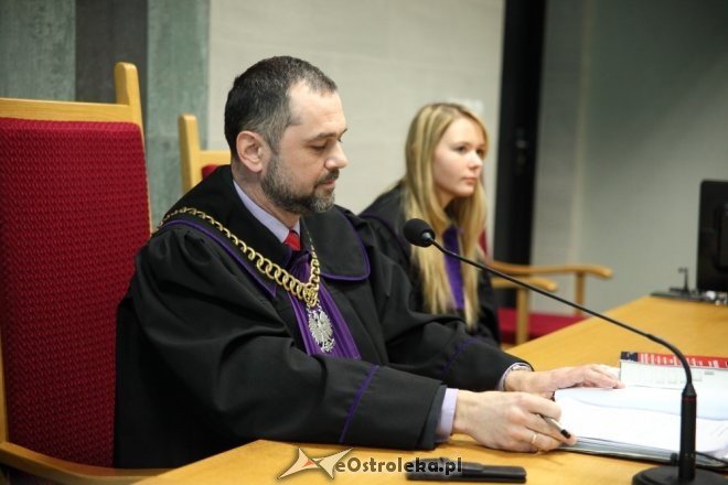 Ostrołęka: Uczniowie II SLO stanęli przed sądem oskarżeni o handel narkotykami [28.03.2015] - zdjęcie #8 - eOstroleka.pl
