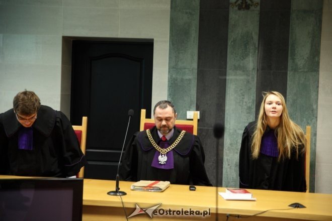 Ostrołęka: Uczniowie II SLO stanęli przed sądem oskarżeni o handel narkotykami [28.03.2015] - zdjęcie #34 - eOstroleka.pl