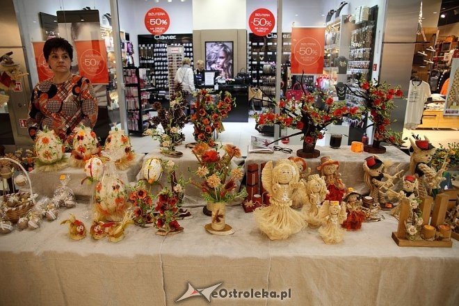 Jarmark Wielkanocny i Święto Koronki Kurpiowskiej w Galerii Bursztynowej [29.03.2015] - zdjęcie #2 - eOstroleka.pl