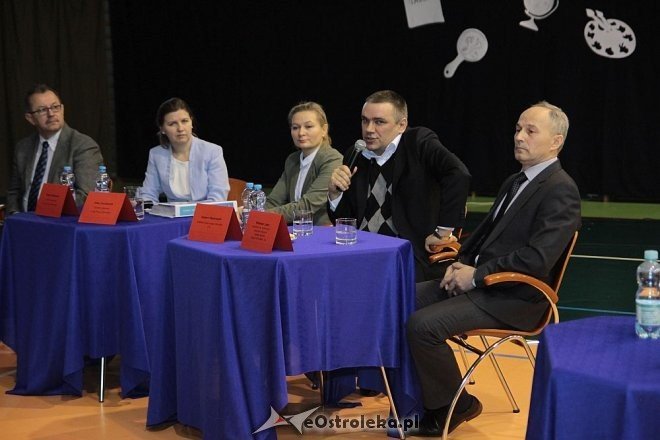 Ostrołęka: „Festiwal nauki” w Zespole Szkół Nr 5 [30.03.2015] - zdjęcie #6 - eOstroleka.pl