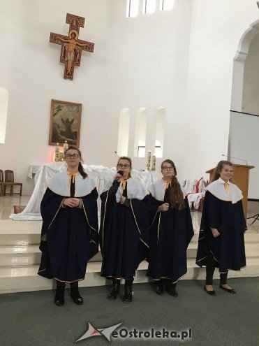 Ostrołęka: Wielki Tydzień w Szkole Podstawowej nr 10 [02.04.2015] - zdjęcie #25 - eOstroleka.pl