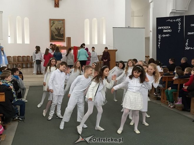 Ostrołęka: Wielki Tydzień w Szkole Podstawowej nr 10 [02.04.2015] - zdjęcie #7 - eOstroleka.pl