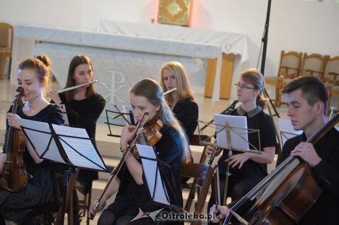 Koncert Santo Subito w Wielki Czwartek [02.04.2015] - zdjęcie #3 - eOstroleka.pl