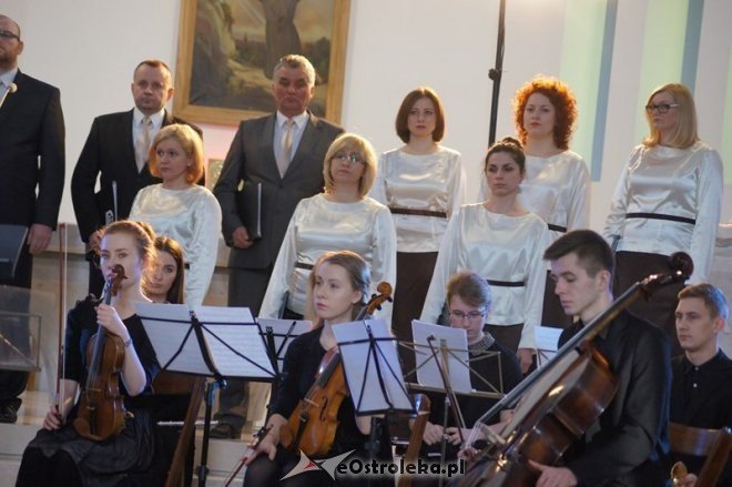 Koncert Santo Subito w Wielki Czwartek [02.04.2015] - zdjęcie #38 - eOstroleka.pl