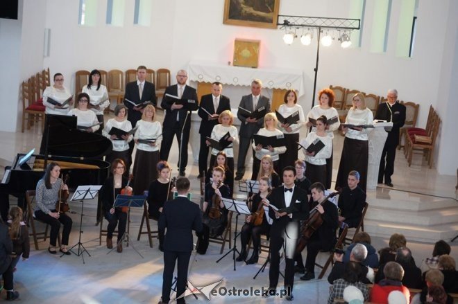 Koncert Santo Subito w Wielki Czwartek [02.04.2015] - zdjęcie #41 - eOstroleka.pl