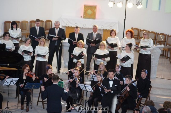 Koncert Santo Subito w Wielki Czwartek [02.04.2015] - zdjęcie #43 - eOstroleka.pl