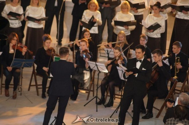 Koncert Santo Subito w Wielki Czwartek [02.04.2015] - zdjęcie #46 - eOstroleka.pl