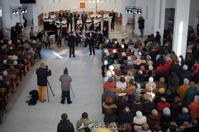 Koncert Santo Subito w Wielki Czwartek [02.04.2015] - zdjęcie #47 - eOstroleka.pl