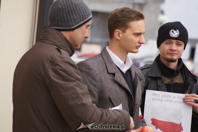 Kupuj polskie produkty - akcja Młodzieży Wszechpolskiej [03.04.2015] - zdjęcie #23 - eOstroleka.pl