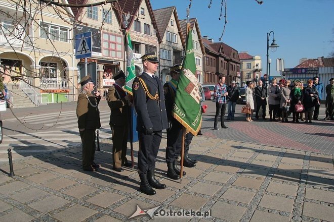 Ostrołęka: Miejskie obchody 5. rocznicy katastrofy smoleńskiej [10.04.2015] - zdjęcie #67 - eOstroleka.pl