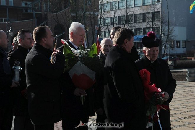 Ostrołęka: Miejskie obchody 5. rocznicy katastrofy smoleńskiej [10.04.2015] - zdjęcie #49 - eOstroleka.pl