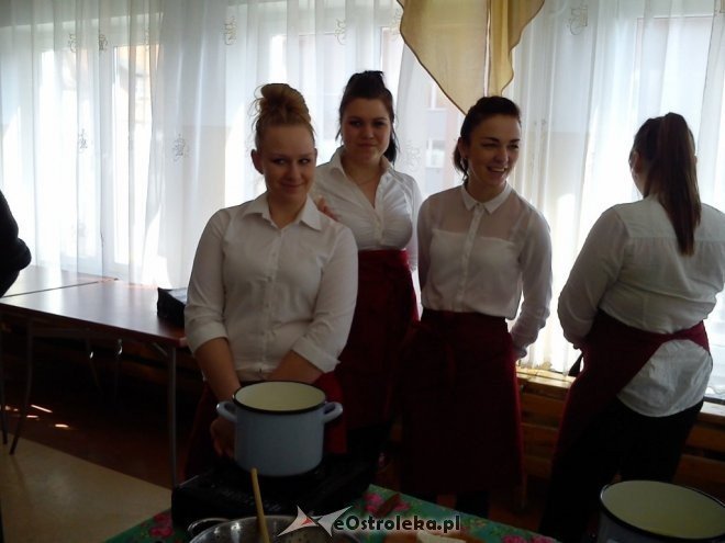 O produkcji sera podpuszczkowego z uczniami ostrołęckiej „czwórki” [16.04.2015] - zdjęcie #24 - eOstroleka.pl