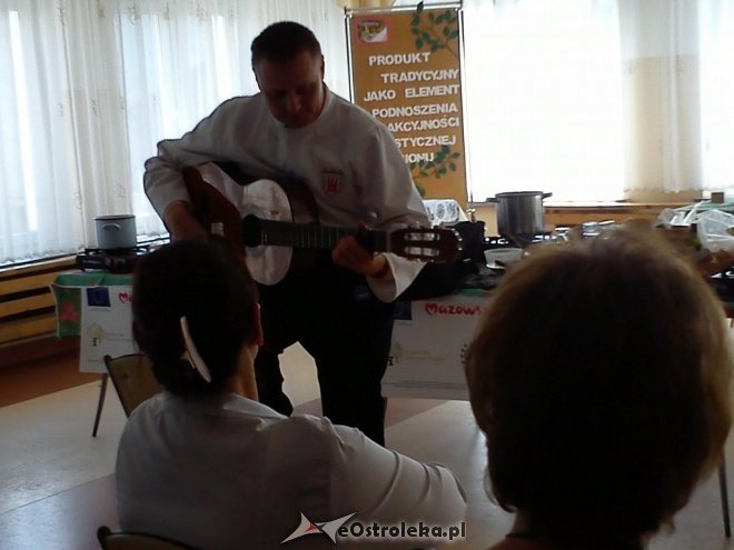 O produkcji sera podpuszczkowego z uczniami ostrołęckiej „czwórki” [16.04.2015] - zdjęcie #10 - eOstroleka.pl