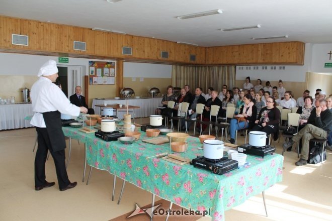 O produkcji sera podpuszczkowego z uczniami ostrołęckiej „czwórki” [16.04.2015] - zdjęcie #46 - eOstroleka.pl