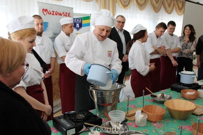 O produkcji sera podpuszczkowego z uczniami ostrołęckiej „czwórki” [16.04.2015] - zdjęcie #50 - eOstroleka.pl