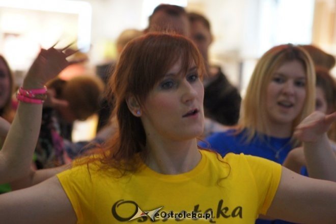 Warsztaty taneczne w Galerii Bursztynowej [19.04.2015] - zdjęcie #43 - eOstroleka.pl