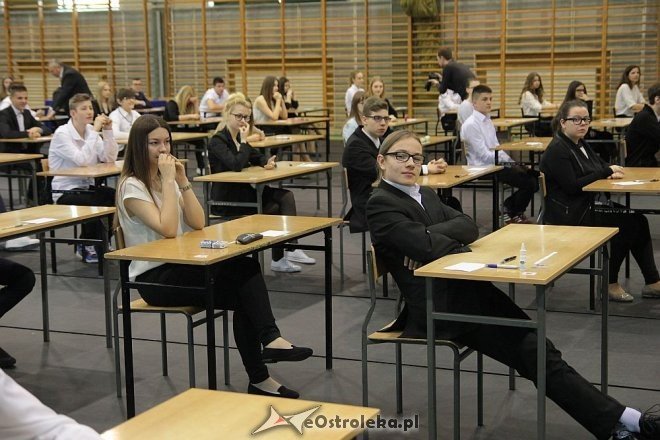 Ostrołęka: Testy gimnazjalne rozpoczęte. Dziś część humanistyczna [21.04.2015] - zdjęcie #33 - eOstroleka.pl