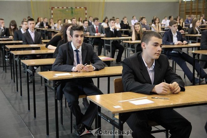 Ostrołęka: Testy gimnazjalne rozpoczęte. Dziś część humanistyczna [21.04.2015] - zdjęcie #31 - eOstroleka.pl