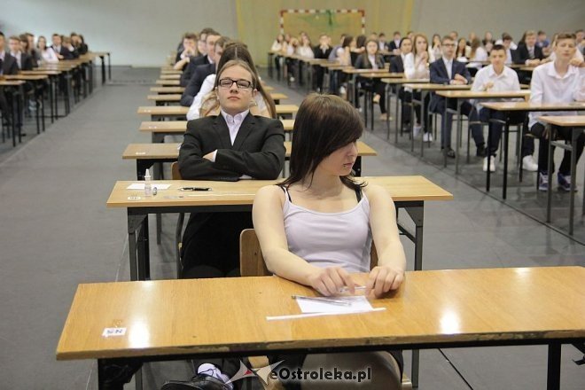 Ostrołęka: Testy gimnazjalne rozpoczęte. Dziś część humanistyczna [21.04.2015] - zdjęcie #10 - eOstroleka.pl
