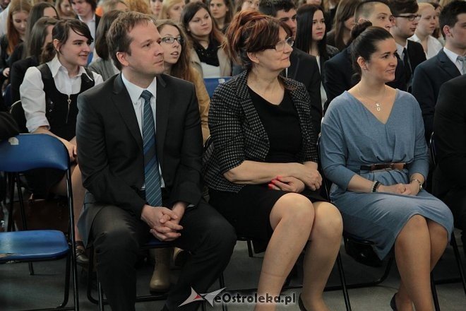 Zakończenie roku szkolnego klas maturalnych z I LO w Ostrołęce [24.04.2015] - zdjęcie #70 - eOstroleka.pl