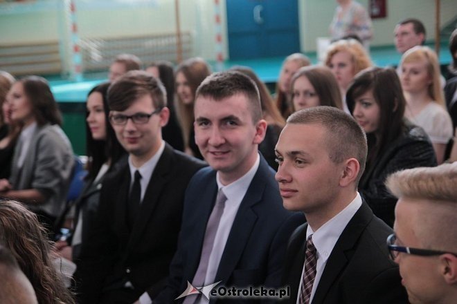 Zakończenie roku szkolnego klas maturalnych z I LO w Ostrołęce [24.04.2015] - zdjęcie #11 - eOstroleka.pl