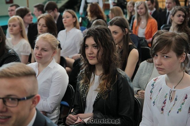 Zakończenie roku szkolnego klas maturalnych z I LO w Ostrołęce [24.04.2015] - zdjęcie #84 - eOstroleka.pl