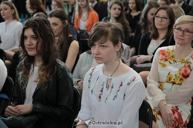 Zakończenie roku szkolnego klas maturalnych z I LO w Ostrołęce [24.04.2015] - zdjęcie #9 - eOstroleka.pl