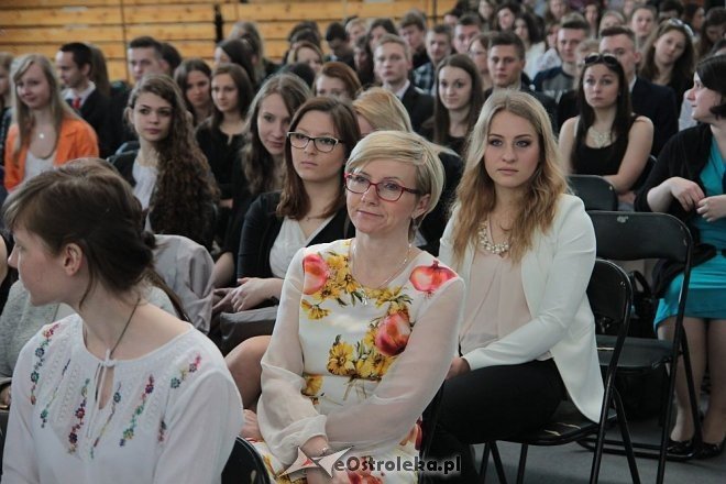 Zakończenie roku szkolnego klas maturalnych z I LO w Ostrołęce [24.04.2015] - zdjęcie #8 - eOstroleka.pl