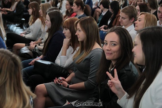 Zakończenie roku szkolnego klas maturalnych z I LO w Ostrołęce [24.04.2015] - zdjęcie #40 - eOstroleka.pl