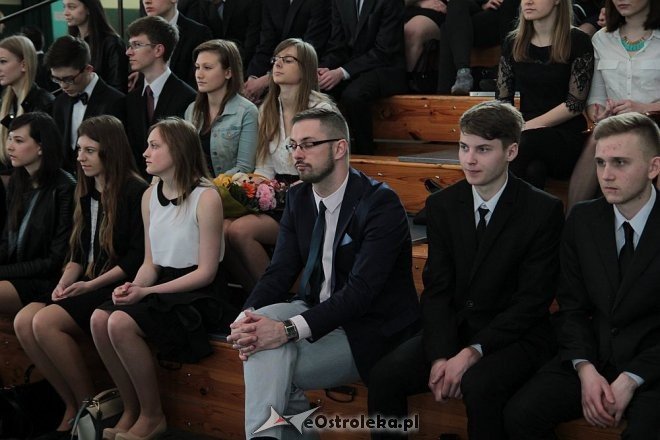Zakończenie roku szkolnego klas maturalnych z I LO w Ostrołęce [24.04.2015] - zdjęcie #33 - eOstroleka.pl
