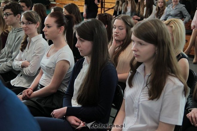 Zakończenie roku szkolnego klas maturalnych z I LO w Ostrołęce [24.04.2015] - zdjęcie #5 - eOstroleka.pl