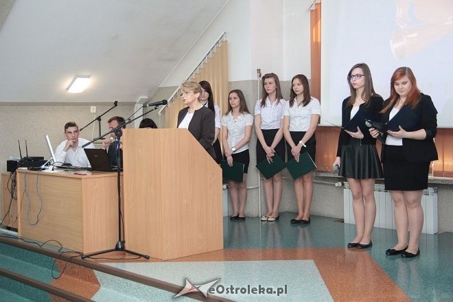 Zakończenie roku szkolnego klas maturalnych z ZSZ nr 3 w Ostrołęce [ZDJĘCIA] - zdjęcie #3 - eOstroleka.pl