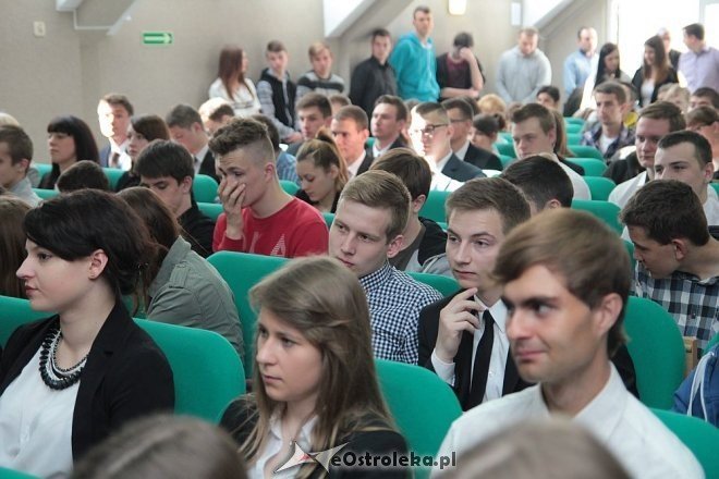 Zakończenie roku szkolnego klas maturalnych z ZSZ nr 3 w Ostrołęce [ZDJĘCIA] - zdjęcie #26 - eOstroleka.pl