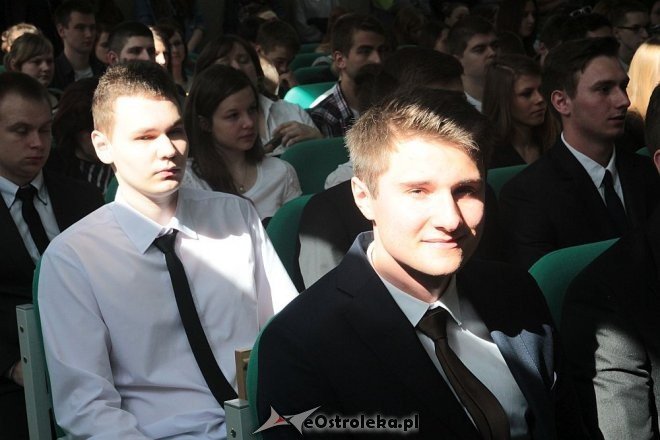 Zakończenie roku szkolnego klas maturalnych z ZSZ nr 3 w Ostrołęce [ZDJĘCIA] - zdjęcie #31 - eOstroleka.pl
