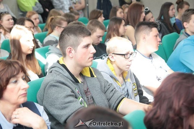 Zakończenie roku szkolnego klas maturalnych z ZSZ nr 3 w Ostrołęce [ZDJĘCIA] - zdjęcie #13 - eOstroleka.pl