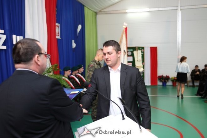 Zakończenie roku szkolnego klas maturalnych II SLO w Ostrołęce [24.04.2015] - zdjęcie #23 - eOstroleka.pl