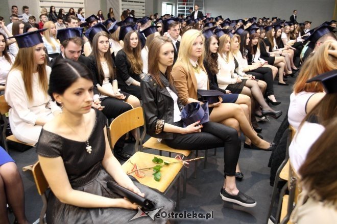 Zakończenie roku szkolnego klas maturalnych III Liceum Ogólnokształcącego w Ostrołęce [24.04.2015] - zdjęcie #8 - eOstroleka.pl