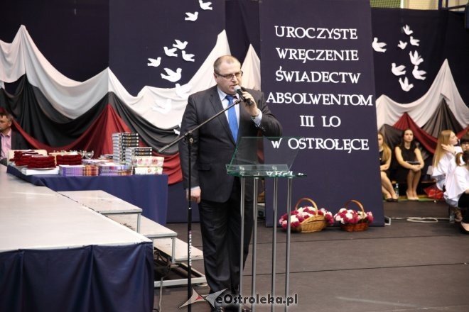 Zakończenie roku szkolnego klas maturalnych III Liceum Ogólnokształcącego w Ostrołęce [24.04.2015] - zdjęcie #8 - eOstroleka.pl