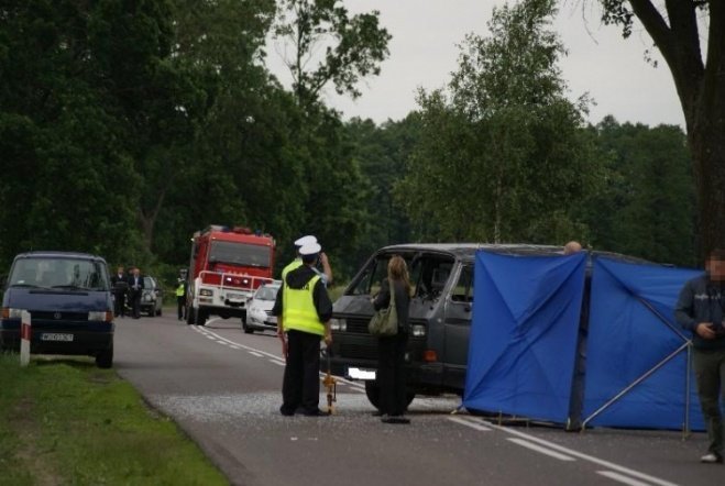 Śmiertelny wypadek w Antoniach (26.06.09) - zdjęcie #3 - eOstroleka.pl