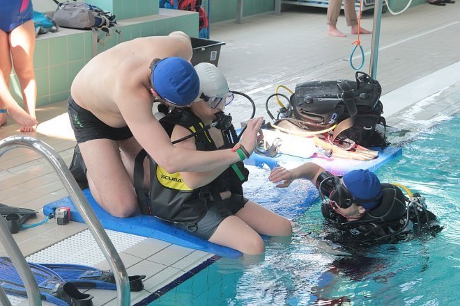 Warsztaty z nurkowania w Parku Wodnym Aquarium [28.04.2015] - zdjęcie #6 - eOstroleka.pl